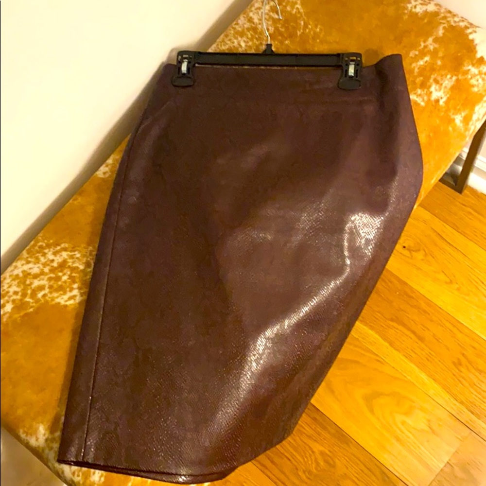 Python burgundy & black hue faux leather skirt